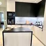 Przy Dmowskiego Nowe Apartman Poznań