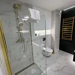 Przy Dmowskiego Nowe Apartman Poznań