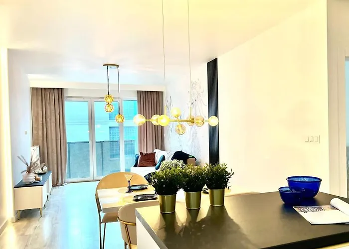 Przy Dmowskiego Nowe Apartment *